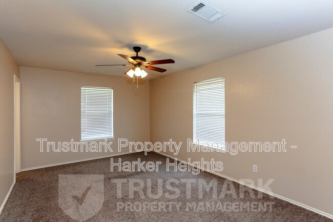 Building Photo - 5304 Vail Dr