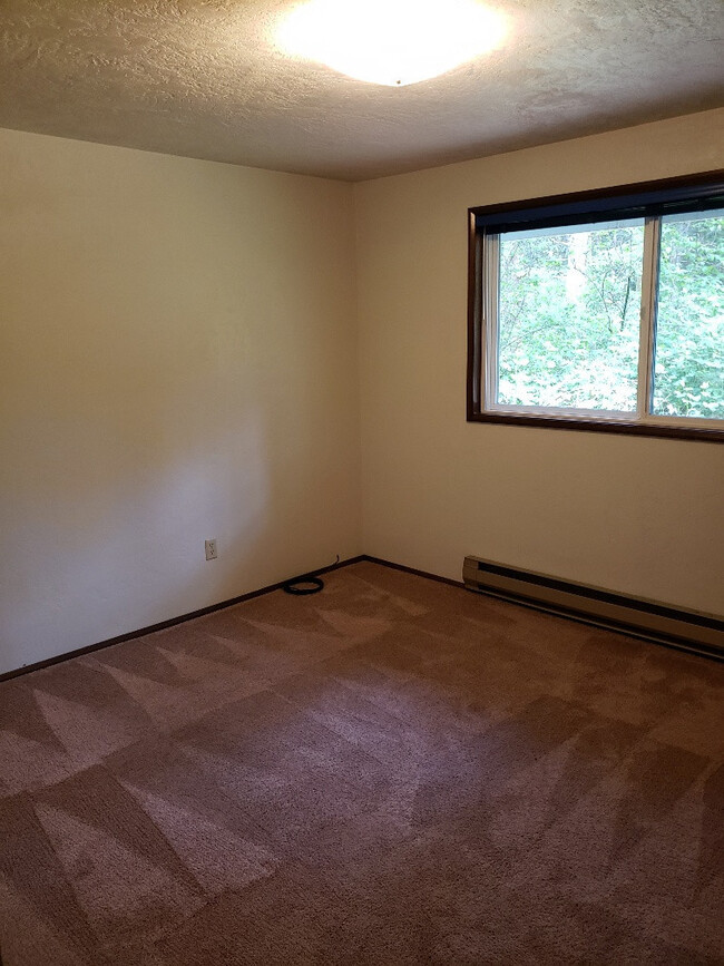 Building Photo - STATUS: PENDING APPLICATION- | R35 |$1895....