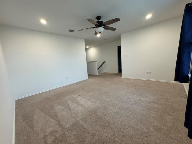 Building Photo - 816 Black Alder St