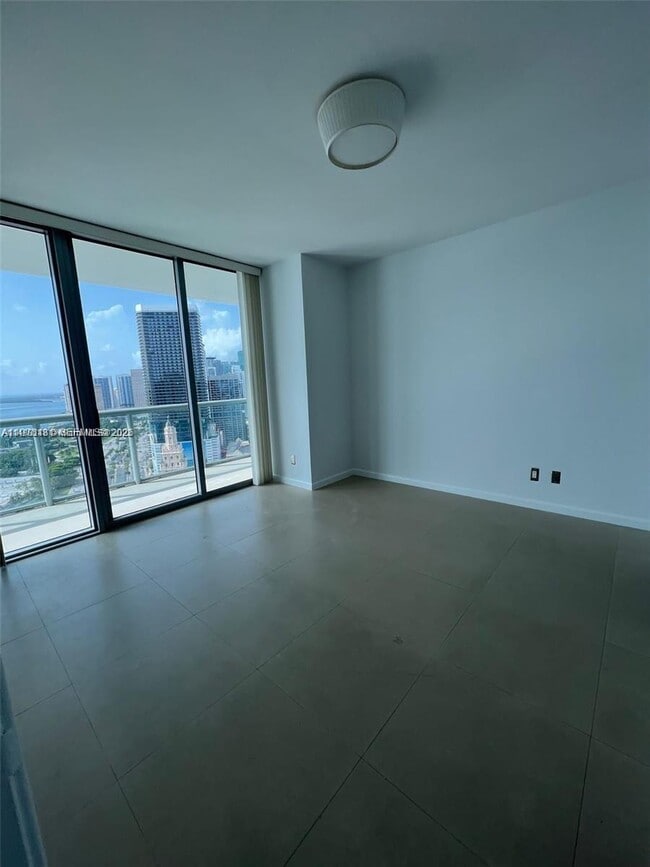 Building Photo - 888 Biscayne Blvd