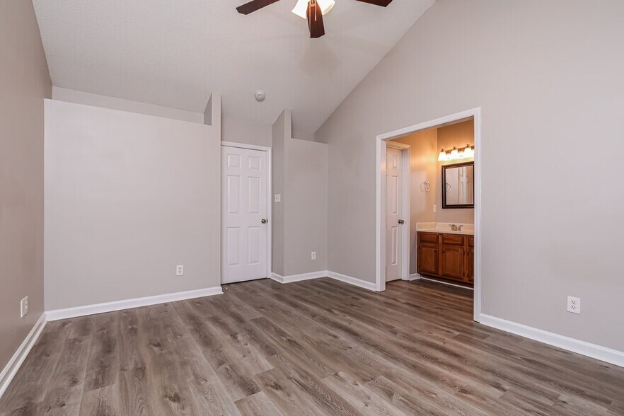 Building Photo - 3405 Singleleaf Ln