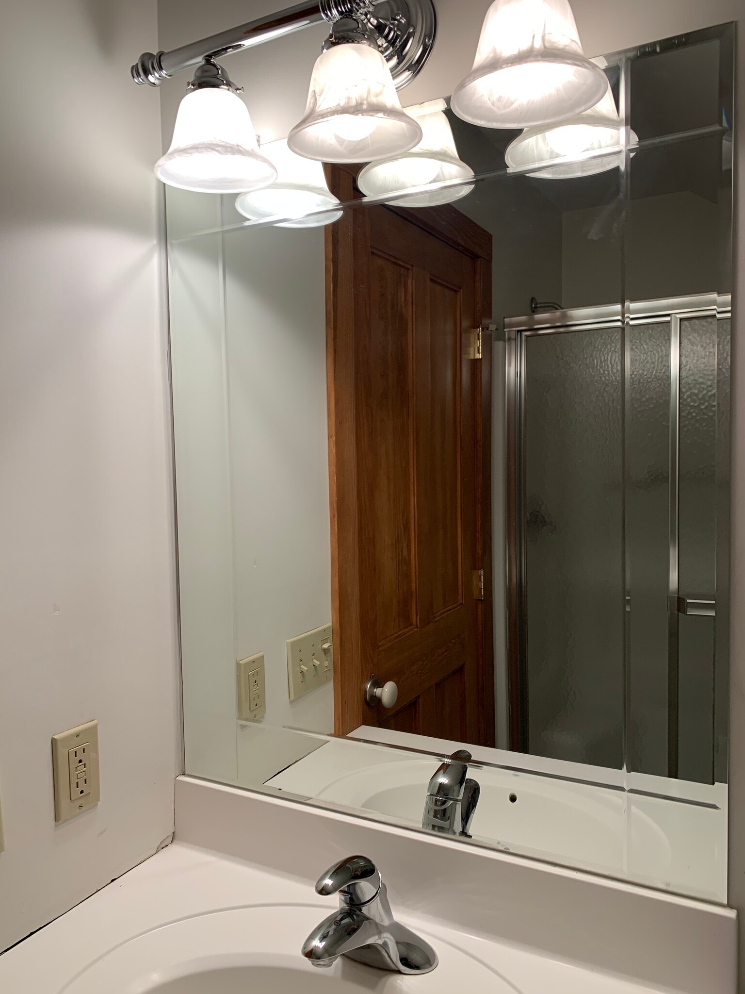 3rd Floor Full Bath - 1 Union Ave