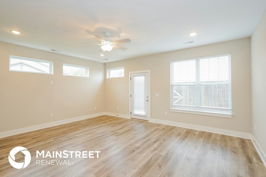 Building Photo - 146 Noble Pk Cir