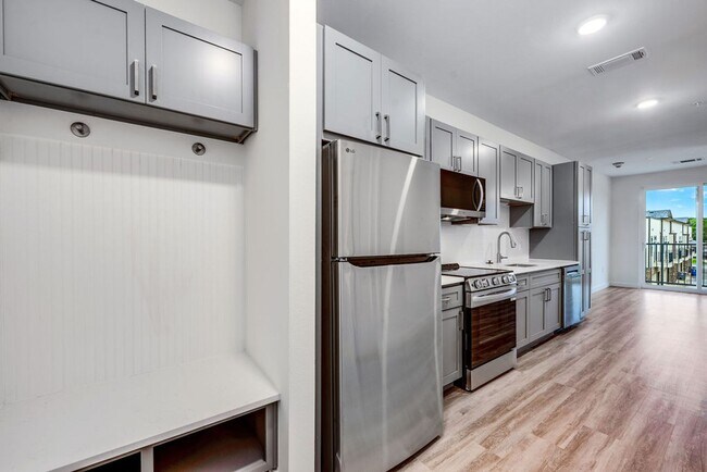 Interior Photo - Correo Place