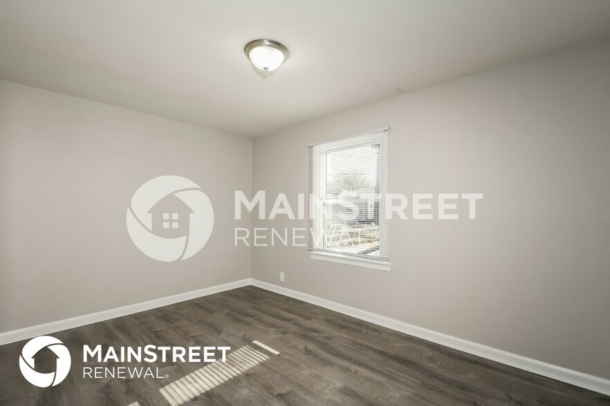 Building Photo - 1224 Ashford Dr