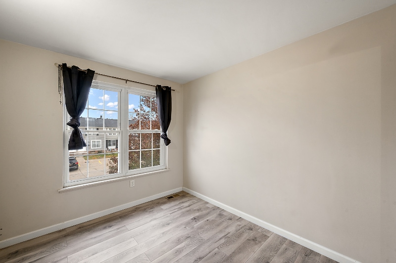 Building Photo - 36702 Park Pl Dr