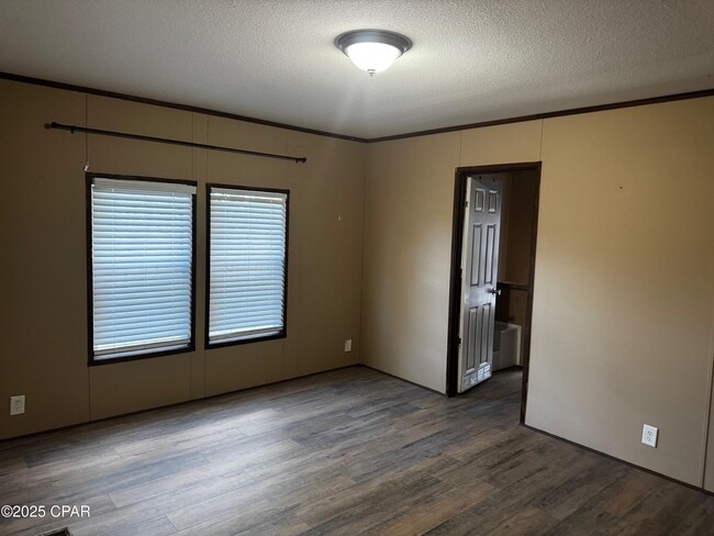 Building Photo - 4216 Barber St