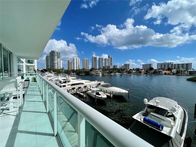 Building Photo - 400 Sunny Isles Blvd