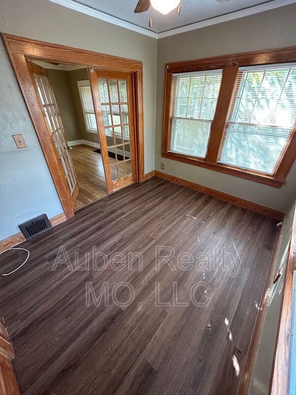 Building Photo - 5300 Harrison St
