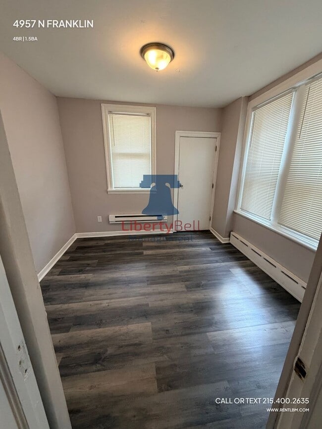 Building Photo - 4957 N Franklin St