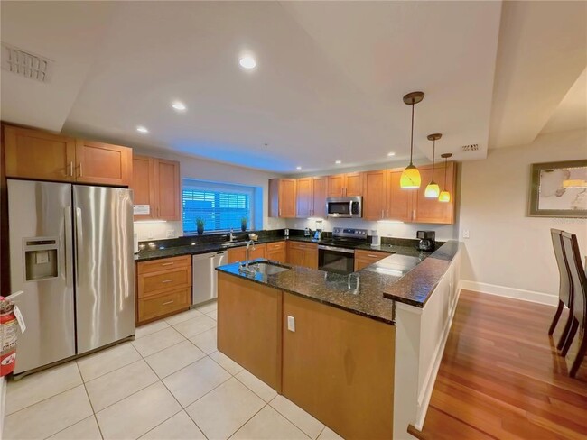 Building Photo - 14525 Damai Ln