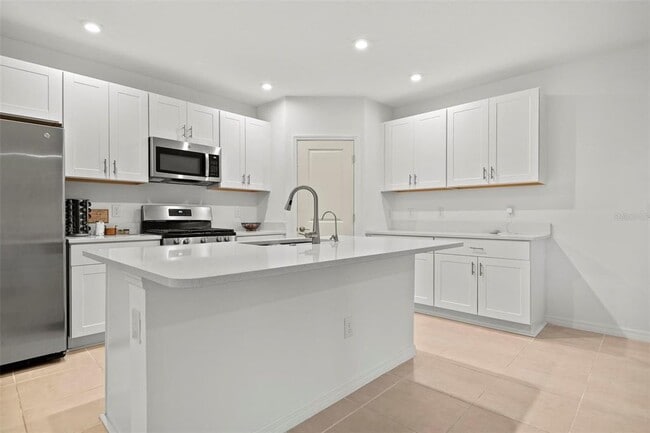 Building Photo - 6305 Springmont Lp