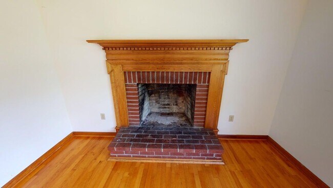 Building Photo - 975 Murray Ln