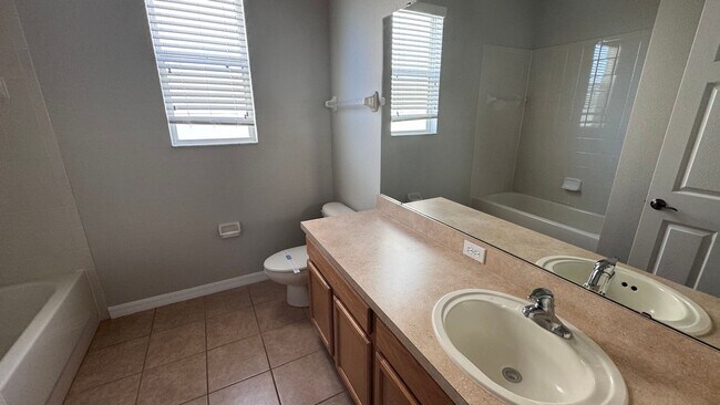 Building Photo - Updated 4/2.5 House with Garage in Turtle Creek of Saint Cloud