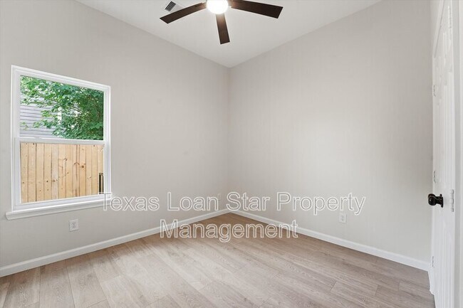 Building Photo - 4354 Clover St