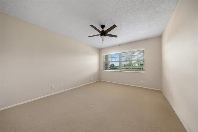 Building Photo - 805 Cypress Blvd