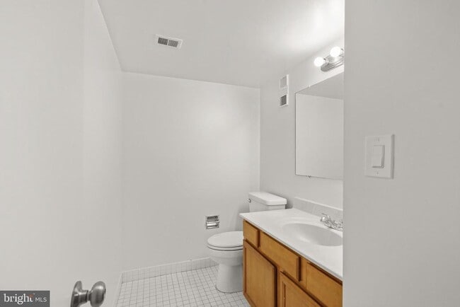 Building Photo - 3709 S George Mason Dr