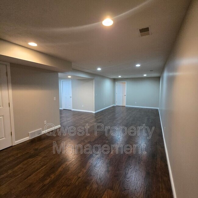 Building Photo - 6981 Sienna Dr SE