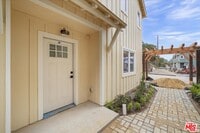 Building Photo - 1317 Punta Gorda St