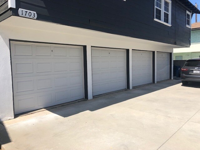 Garage - 1703 S 5th St