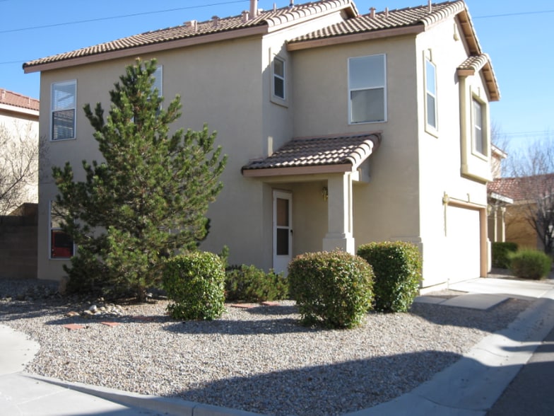 Building Photo - 4260 Altura Mesa Ln NE