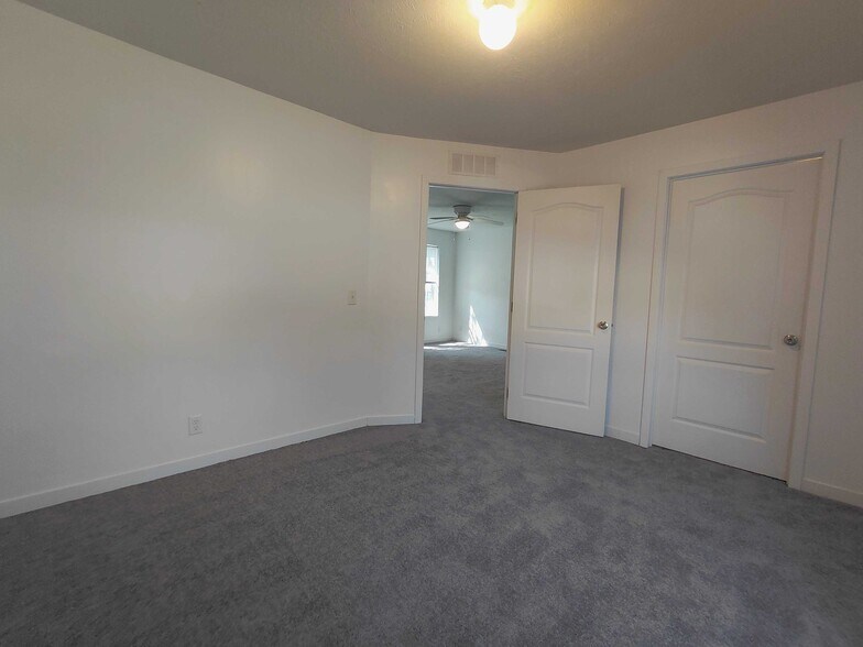 Building Photo - 2005 Falcon Terrace NW