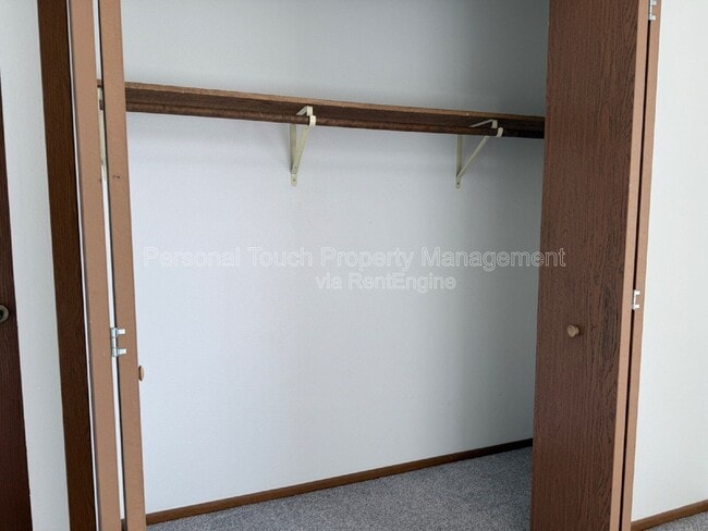 Building Photo - 1005 19th St SW