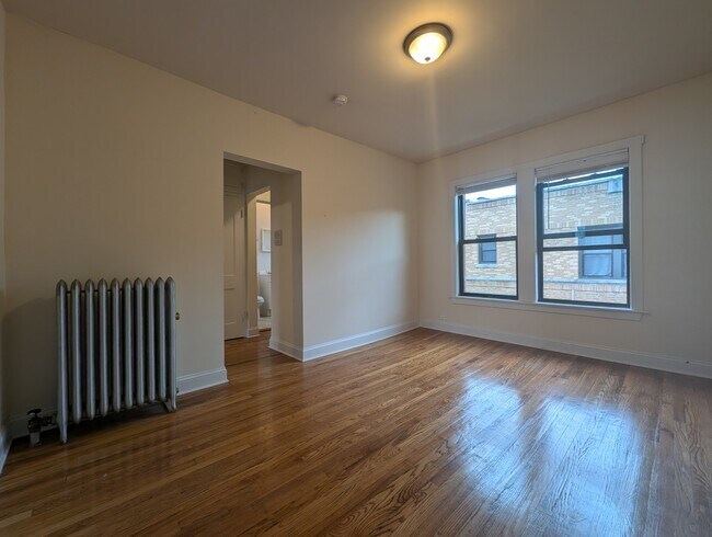 Building Photo - 2617 N Spaulding Ave