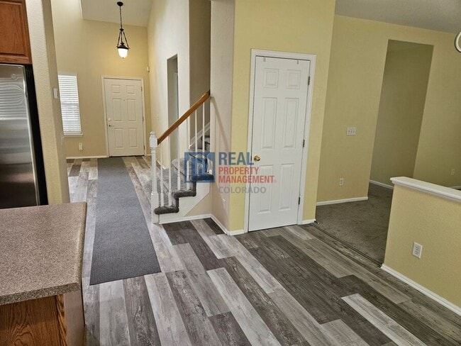 Building Photo - 5661 S Yakima Way