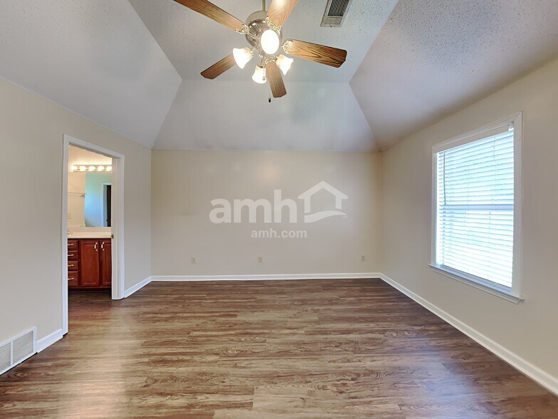 Building Photo - 8315 Dunnan Cv