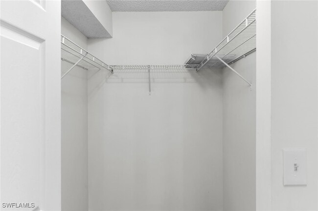 Building Photo - 1810 Florida Club Cir