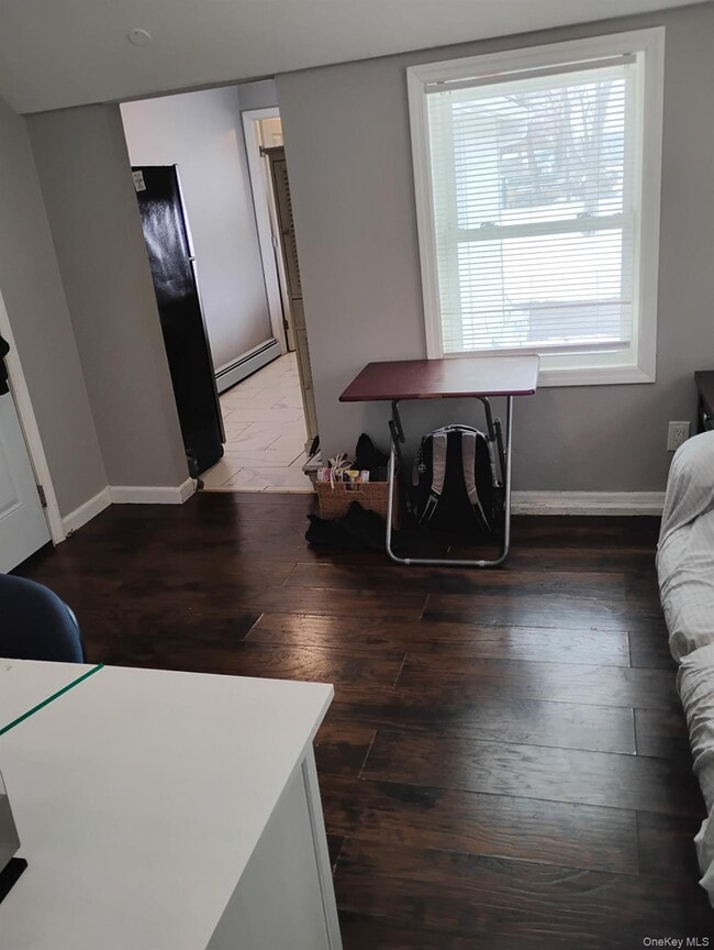 Building Photo - 60 Bay Ave