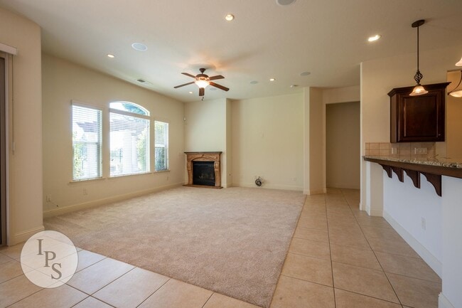 Building Photo - Move in by September 1st and get the rest of August FREE! Tuscan Bluffs at Copper River - Granvil...