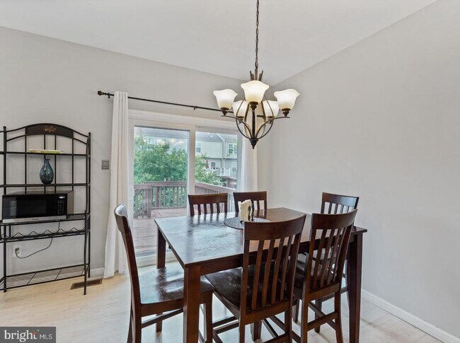 Building Photo - 2 W Kyla Marie Dr