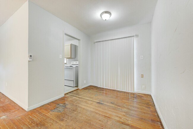 Building Photo - 2 bedroom 1 bath - Del City