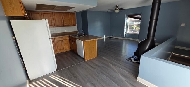 Building Photo - 2125 N Ginger Creek Dr