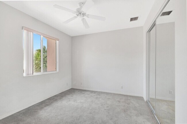 Building Photo - 11286 Regatta Ln