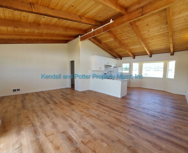 Building Photo - East Lake Ranch, LLC