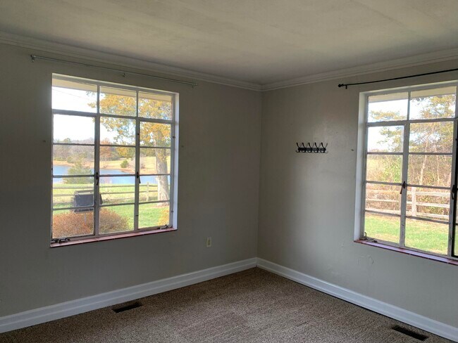 Building Photo - 5731 S Bearfield Rd
