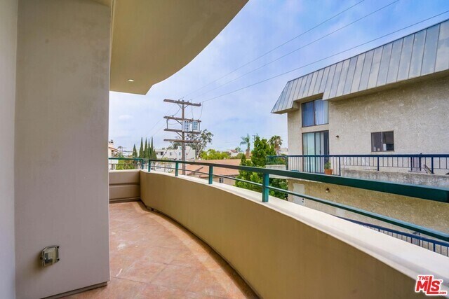 Building Photo - 10707 Missouri Ave