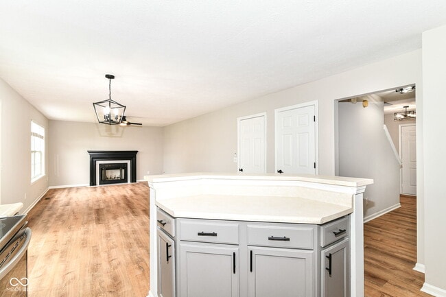 Building Photo - 6040 Portwood Ct