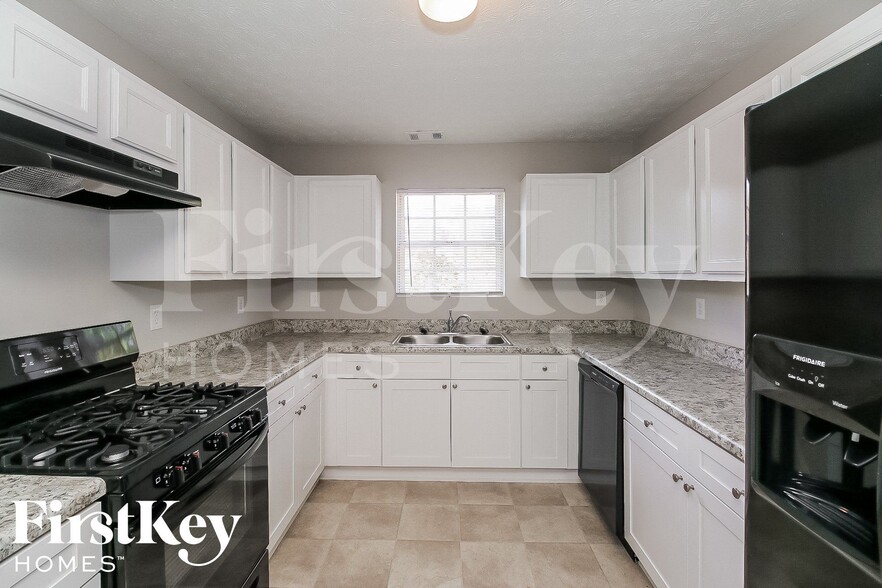 Building Photo - 4035 Mission Way