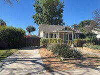 Building Photo - "Charming Riverside Retreat: Cozy 2-Bedroom Home with Modern Comforts!"