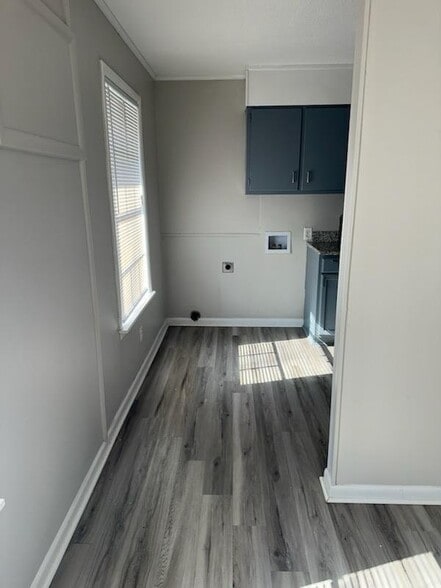 Building Photo - 208 Cloverleaf Dr