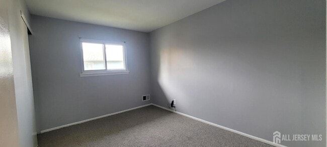 Building Photo - 12 Van Buren Ave