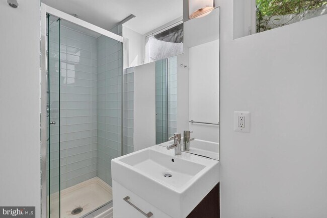 Building Photo - 4325 47th St NW