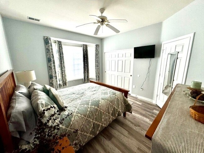 Building Photo - Welcome to Suncity 55+ Community