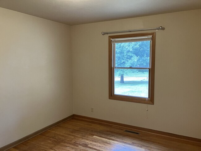 Building Photo - 2015 NW 81st St