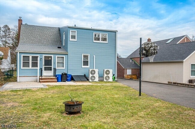 Building Photo - 432 Rosetta Pl