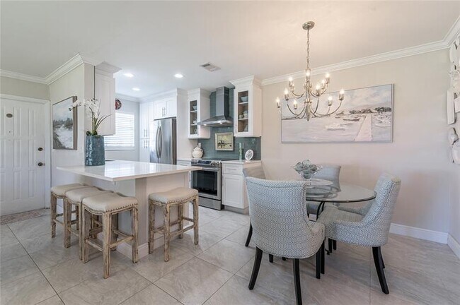 Building Photo - 1130 Circle Ter